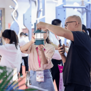 如正在天津国际机